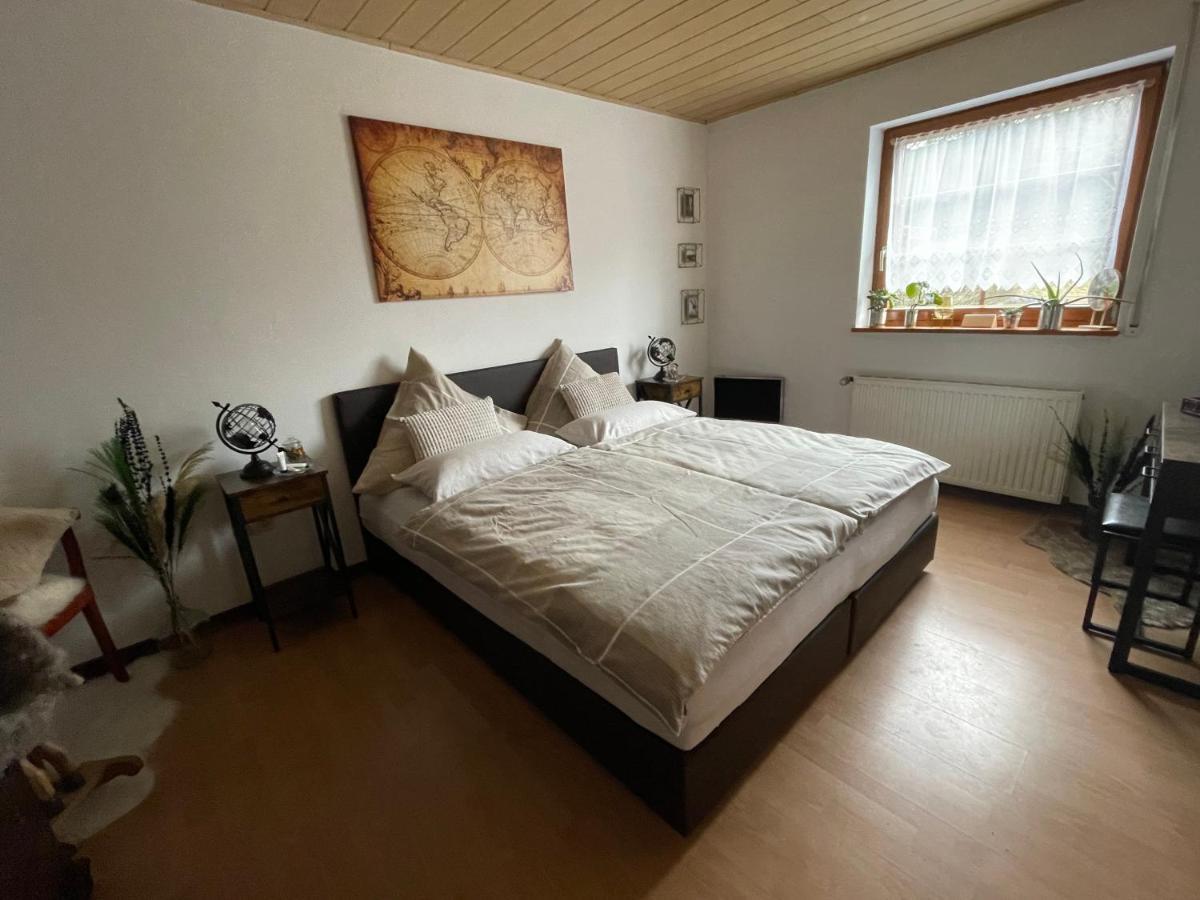 Ferienwohnung In Der Vulkaneifel "Opp Der Holl" Brockscheid Exteriör bild